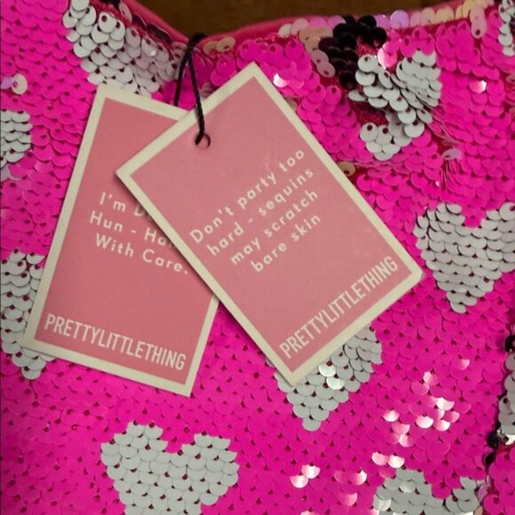 PrettyLittleThing Fuchsia and White Heart Midi Dress - Picture 4 of 5